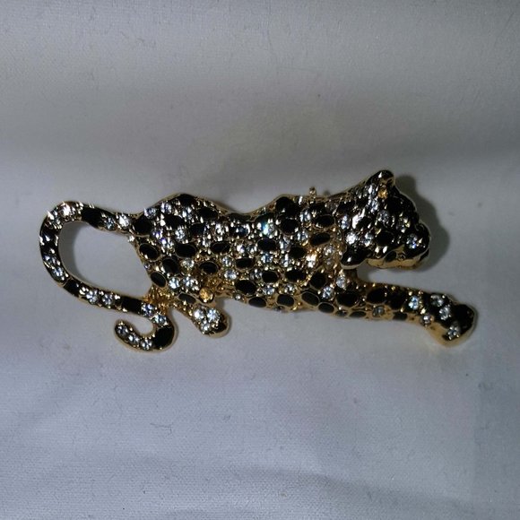 Rhinestone Crystal Pave Cheetah Brooch-Black Enameled Spots -Jeweled Green Eyes - Picture 7 of 7